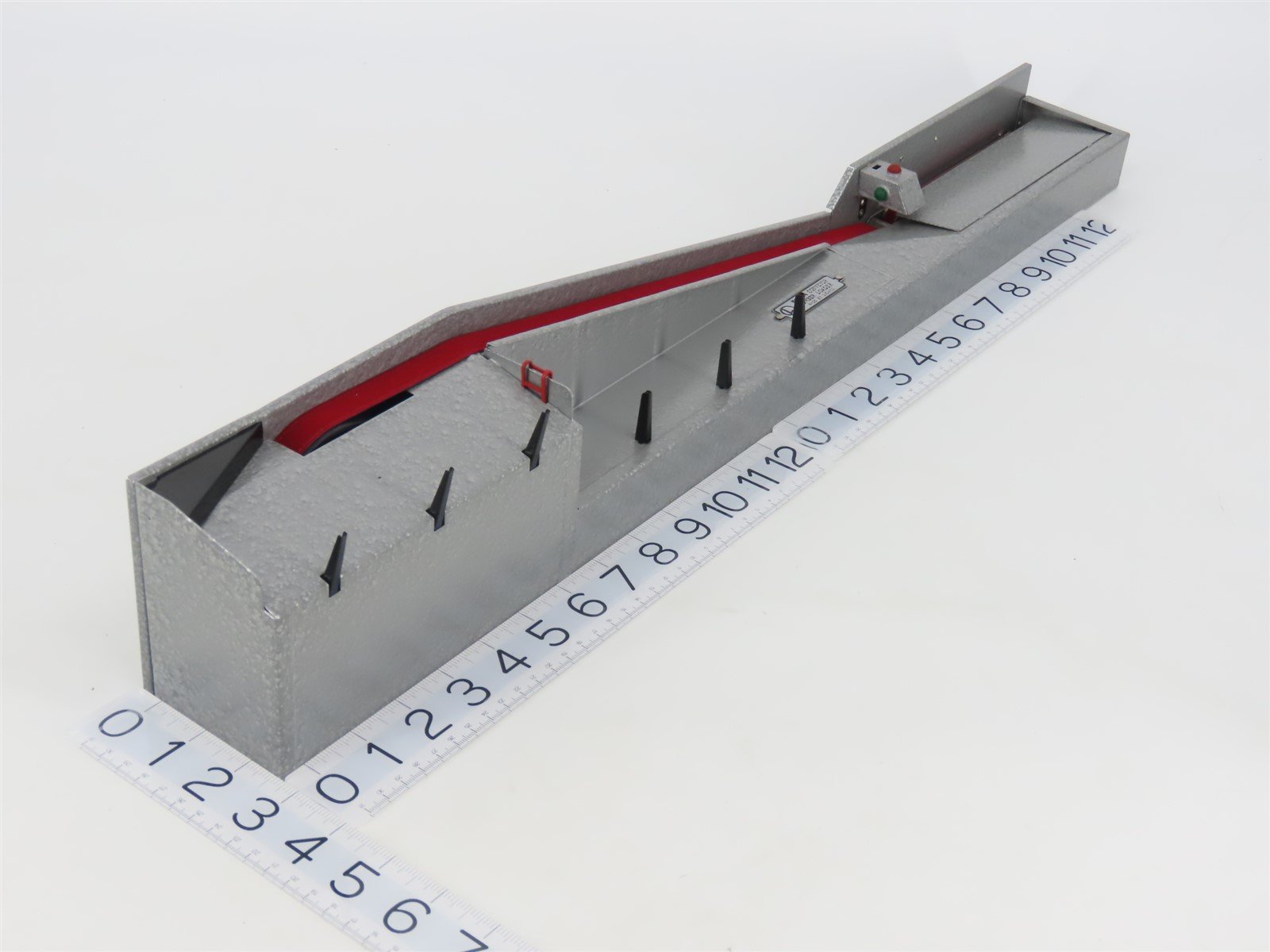 O 1/48 Scale Lionel 6-24152 Conveyor Lumber Loader #364