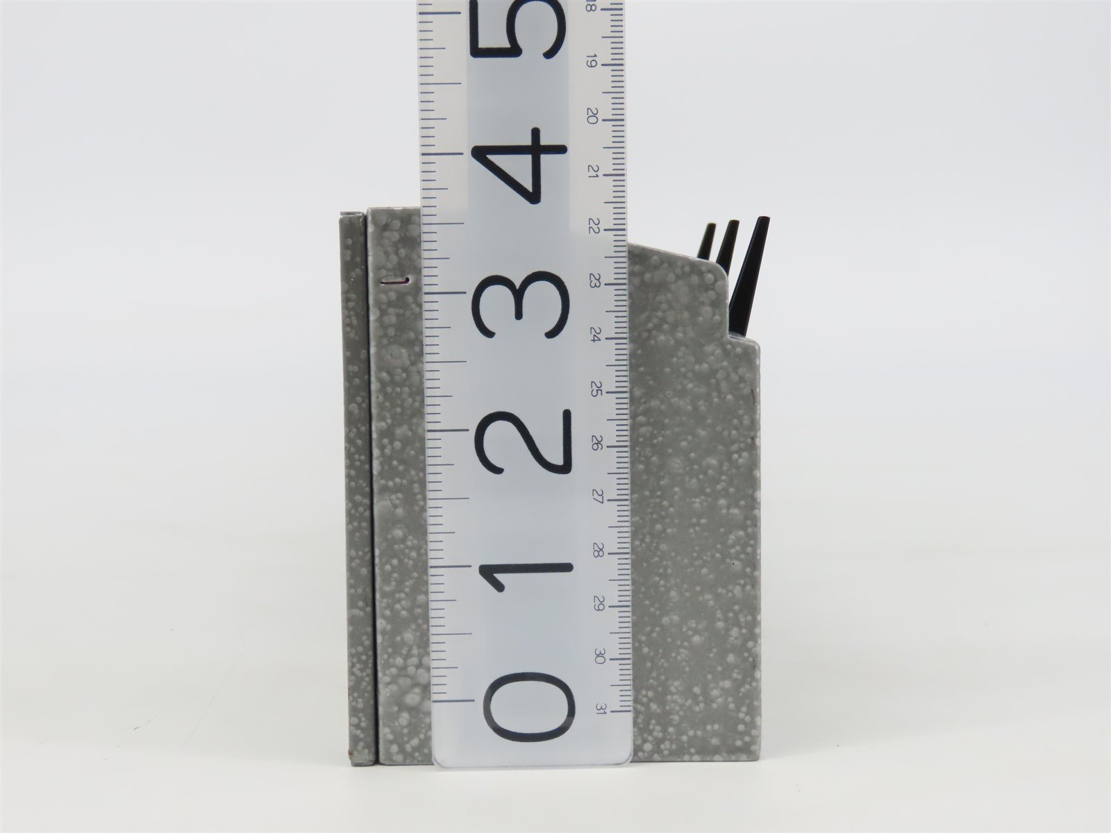 O 1/48 Scale Lionel 6-24152 Conveyor Lumber Loader #364