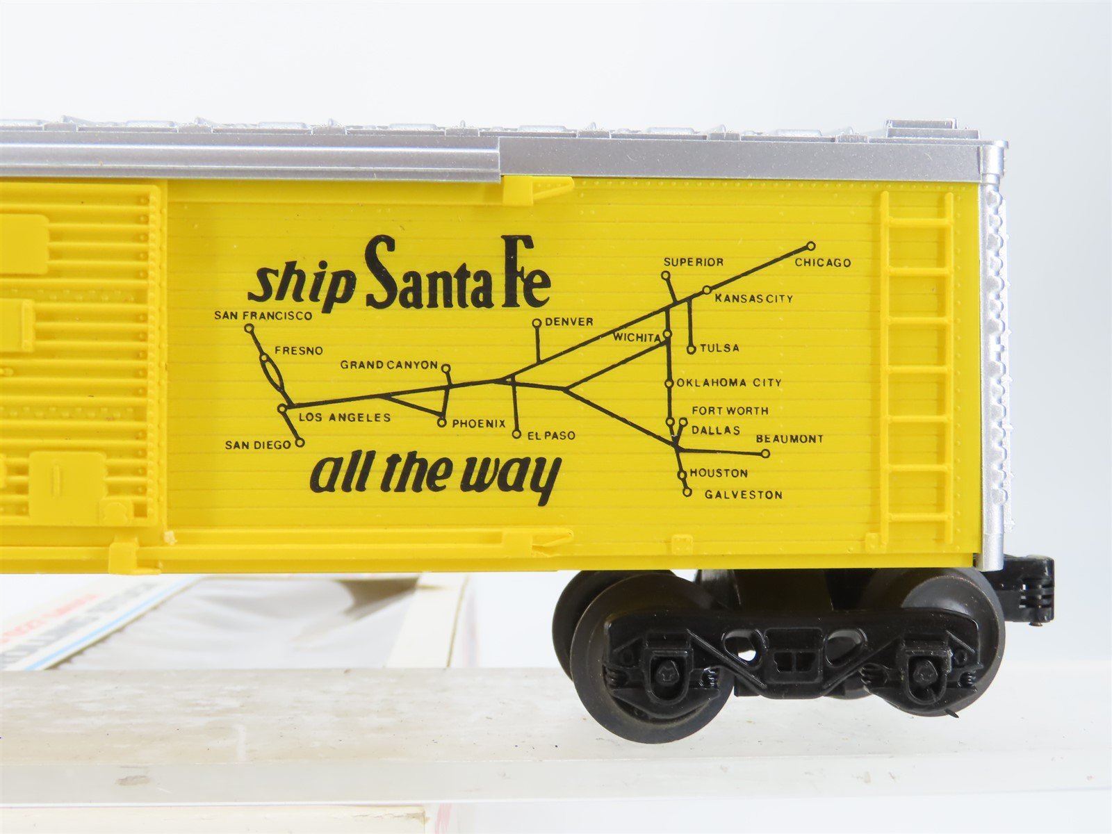 O Gauge 3-Rail Lionel 6-7712 ATSF Santa Fe Ship Santa Fe all the Way Boxcar 7712