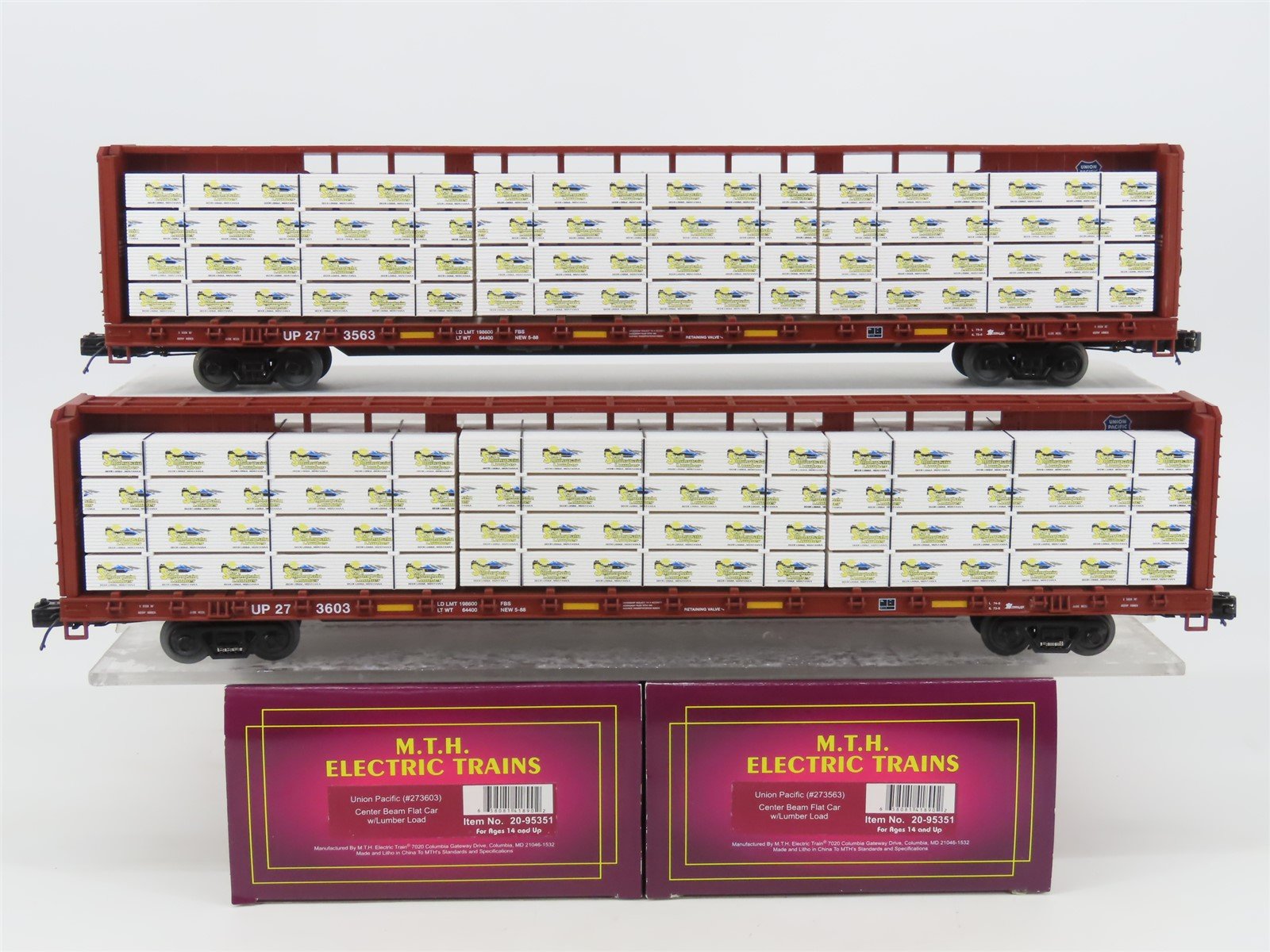 O Gauge 3-Rail MTH 20-95351 UP Center Beam Flat Car 273603 w/ Lumber Load 2-Pack