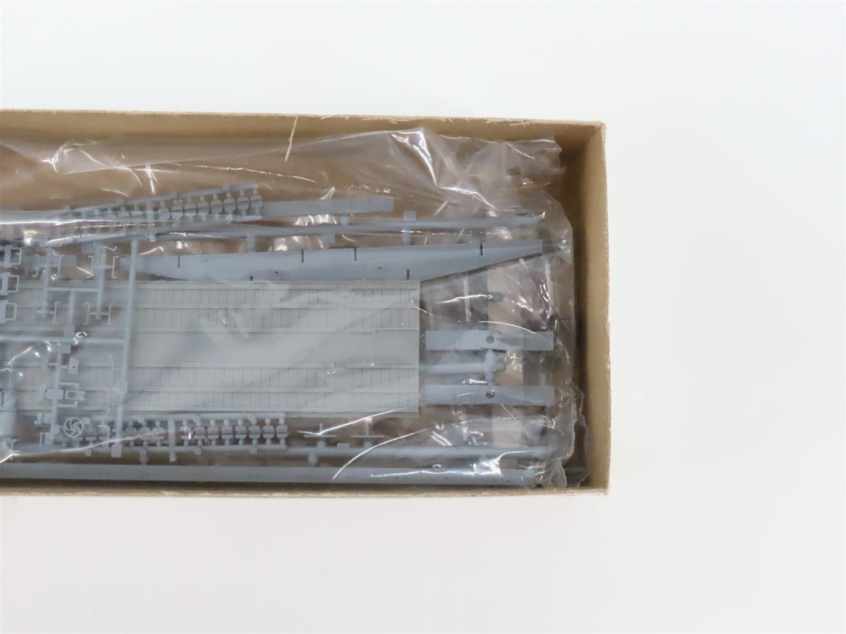 HO Scale Tichy Train Group Kit 4021 Undecorated 40&#39; 50-Ton Flat Car