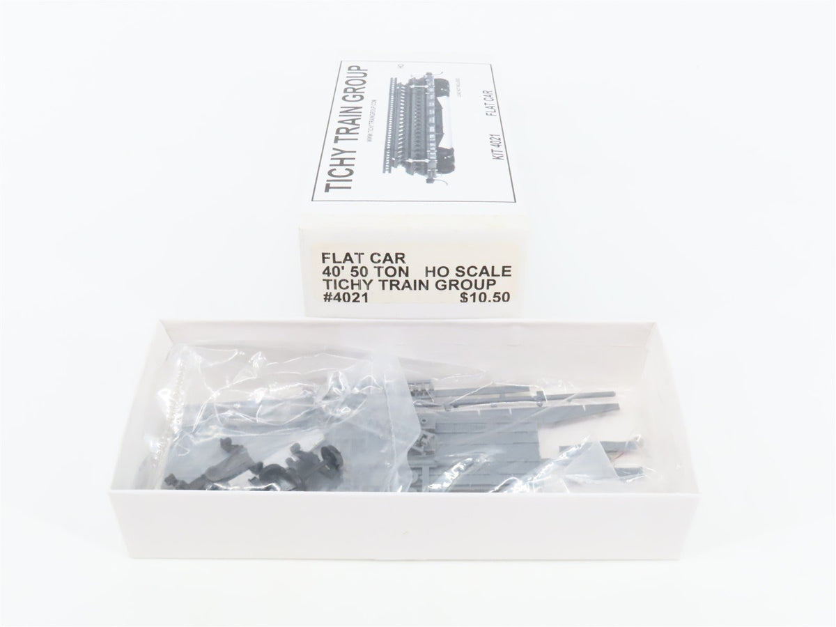 HO Scale Tichy Train Group Kit 4021 Undecorated 40&#39; 50-Ton Flat Car