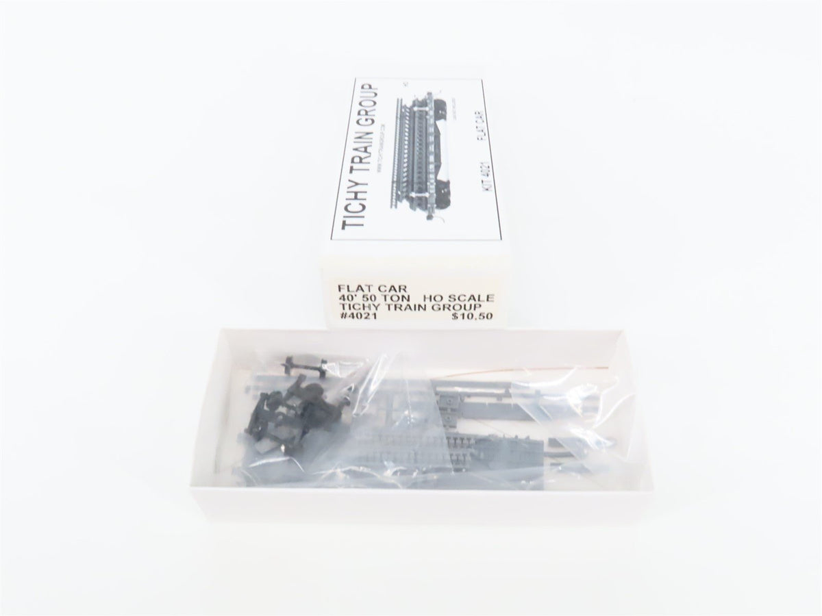 HO Scale Tichy Train Group Kit 4021 Undecorated 40&#39; 50-Ton Flat Car