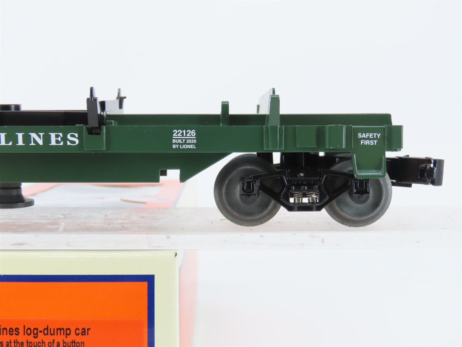 O Gauge 3-Rail Lionel 2022126 Lionel Lines Operating Log Car #12065