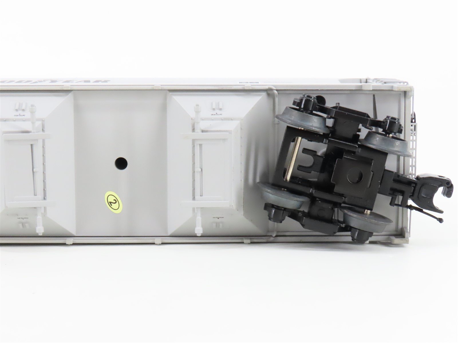 O Gauge 3-Rail MTH 20-97900 ACFX Goodyear Tire & Rubber 3 Bay Hopper Set of 2