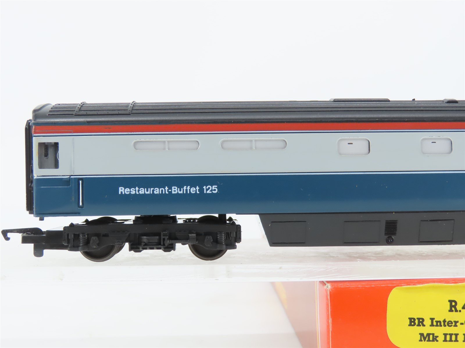 OO Gauge Hornby R.427 BR Inter-City Restaurant-Buffet 125 MK3 Passenger #40307