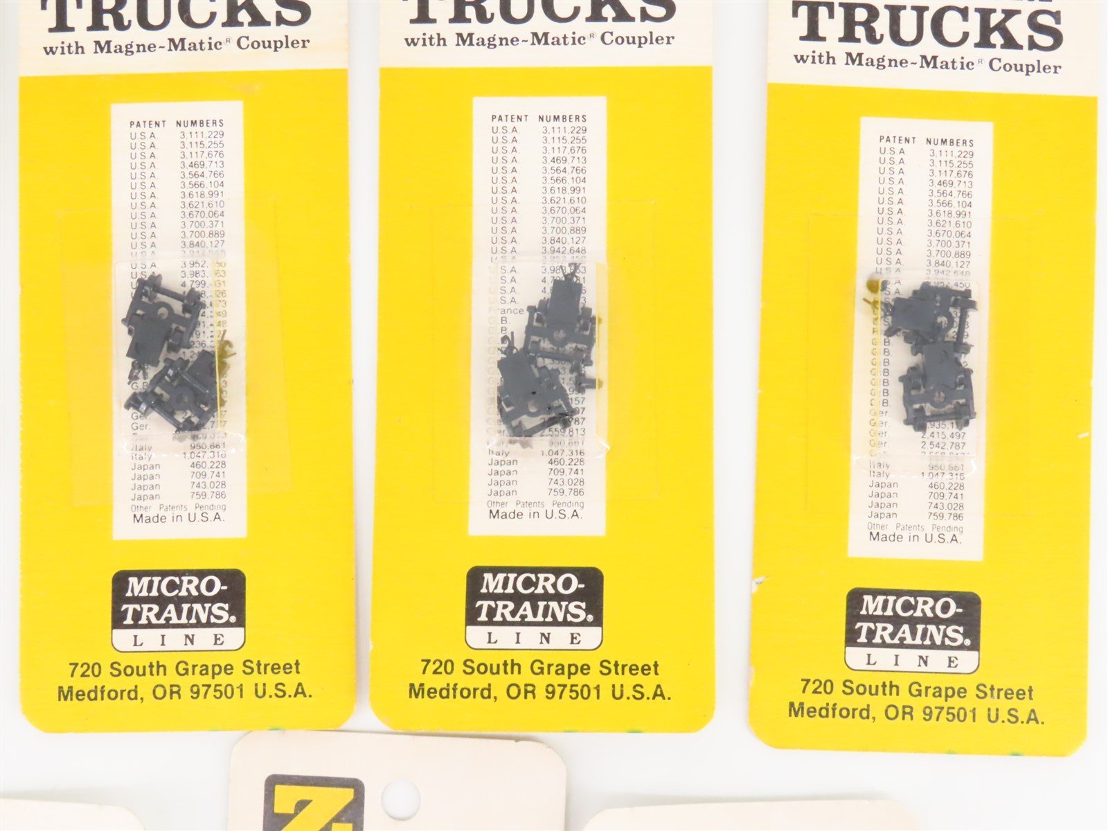 LOT of 9 Z 1/220 Scale Micro-Trains MTL Bettendorf & Archbar Trucks & Couplers