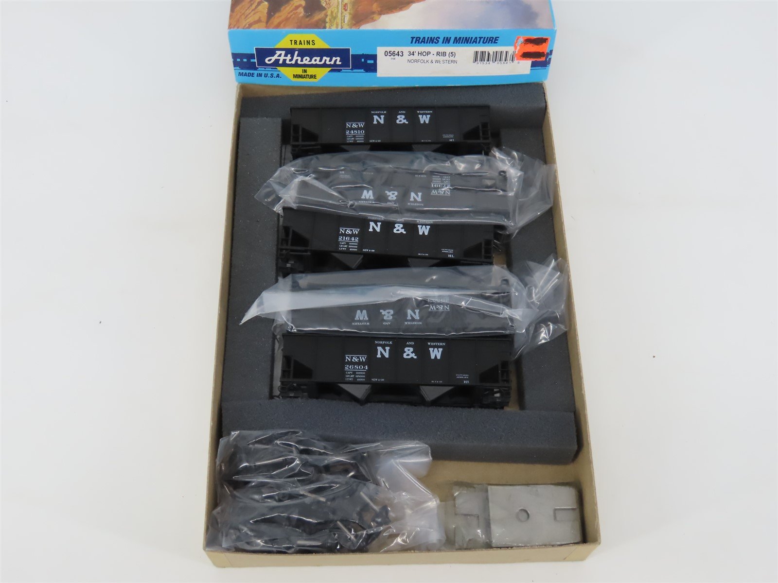 HO Scale Athearn Kit 05643 N&W Norfolk & Western 2-Bay Open Hopper 5-Pack