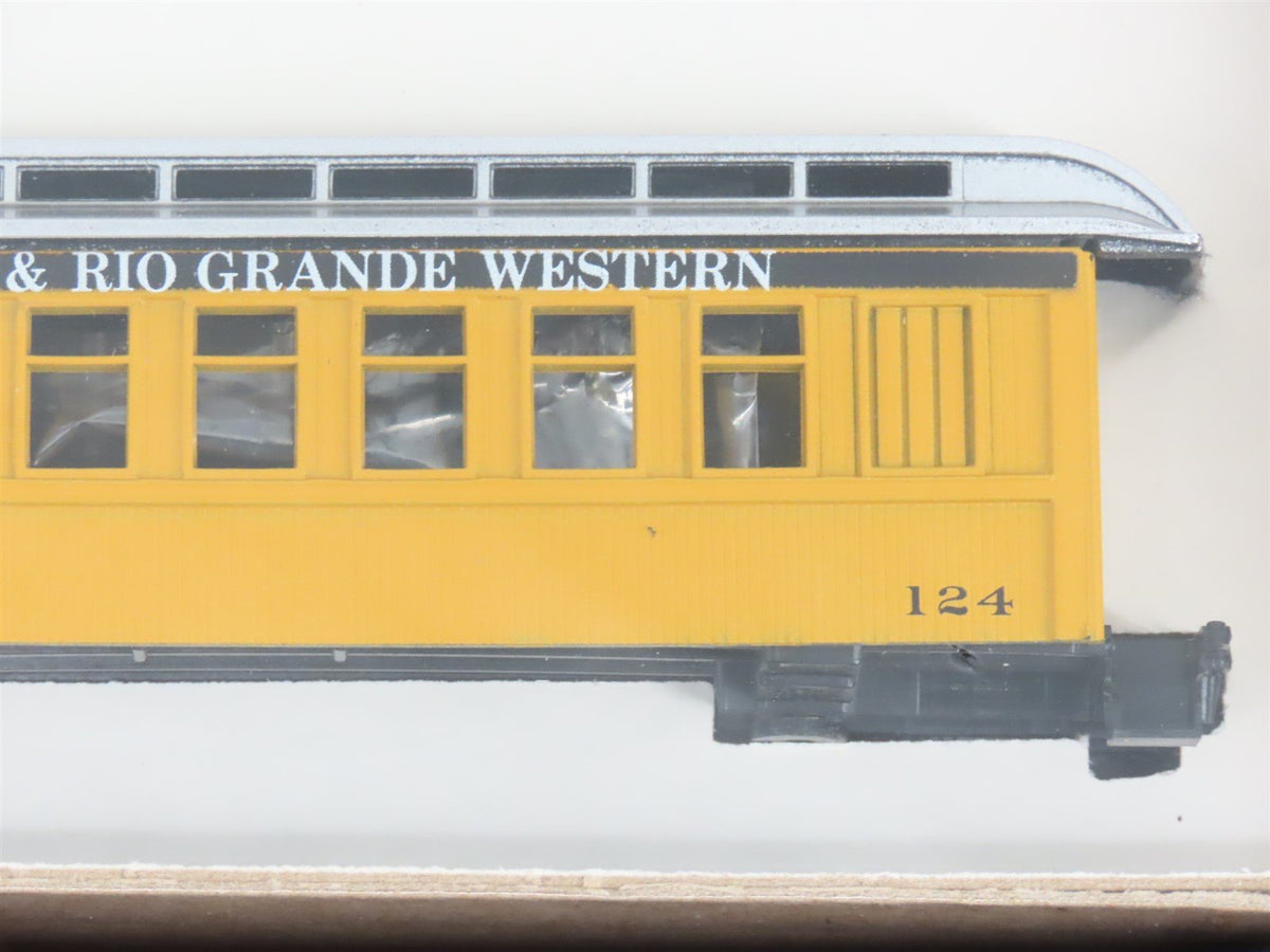 LOT of 8 HO Scale Roundhouse Kits D&amp;RGW Rio Grande Assorted Caboose &amp; Passengers