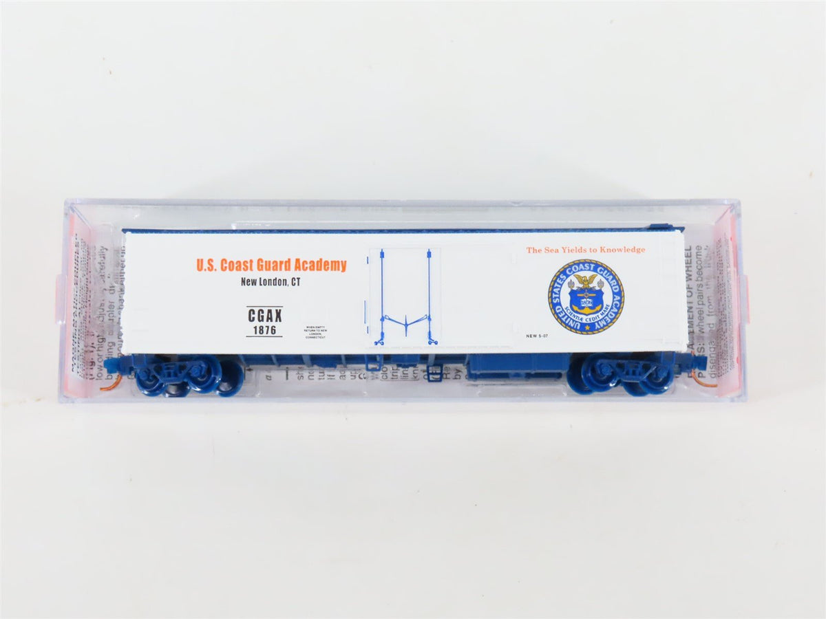 N Scale Micro-Trains MTL NSC 07-01 CGAX US Coast Guard 51&#39; Reefer #1876