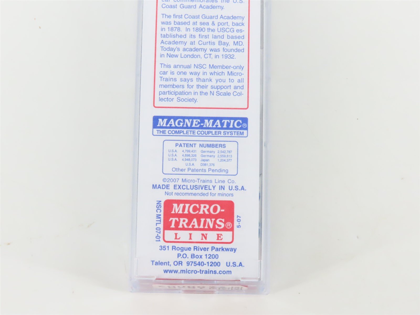 N Scale Micro-Trains MTL NSC 07-01 CGAX US Coast Guard 51' Reefer #1876