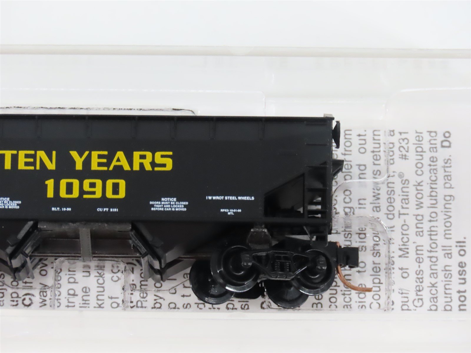 N Scale Micro-Trains MTL 90020 MTL 10th Anniversary 33' 2-Bay Hopper Car