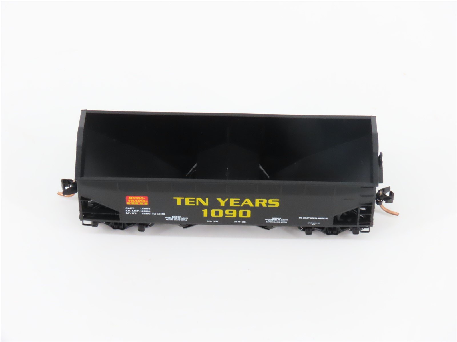 N Scale Micro-Trains MTL 90020 MTL 10th Anniversary 33' 2-Bay Hopper Car