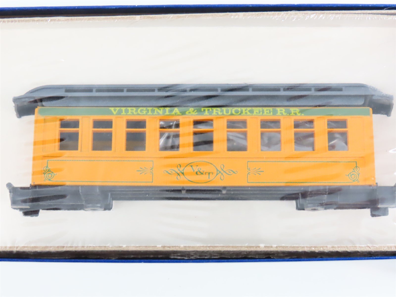 LOT of 8 HO Scale Roundhouse Kits V&T Virginia & Truckee Assorted Passenger Cars