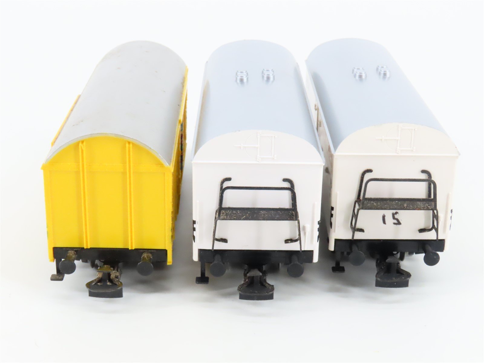 Lot of 3 HO Scale Marklin DB Deutsche Bahn Covered Boxcar Wagons