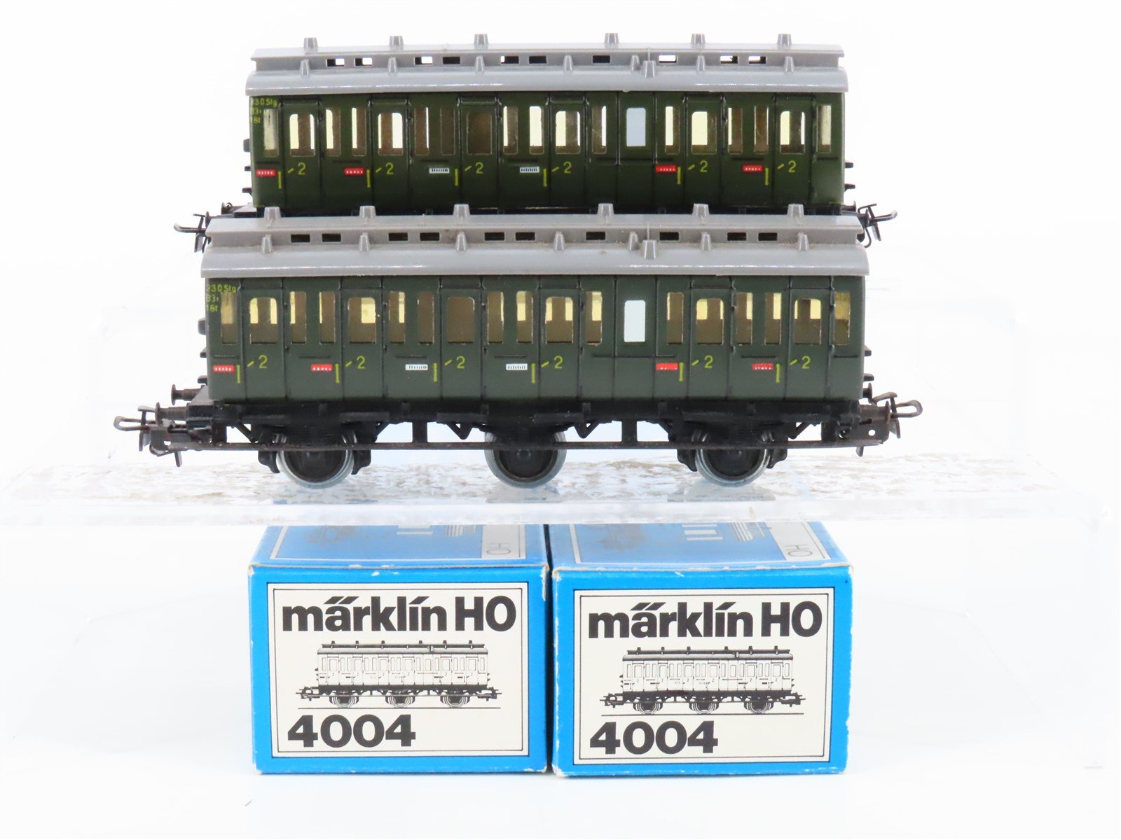 Lot of 2 HO Scale Marklin DB 2nd Class Compartment Passenger Cars