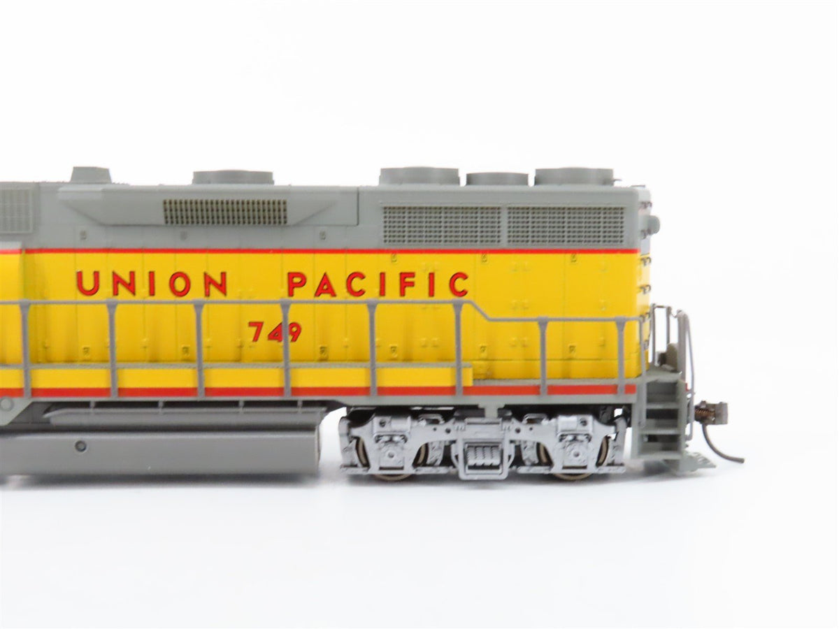 HO Scale Kato 37-04F UP Union Pacific GP35 Diesel Locomotive #749