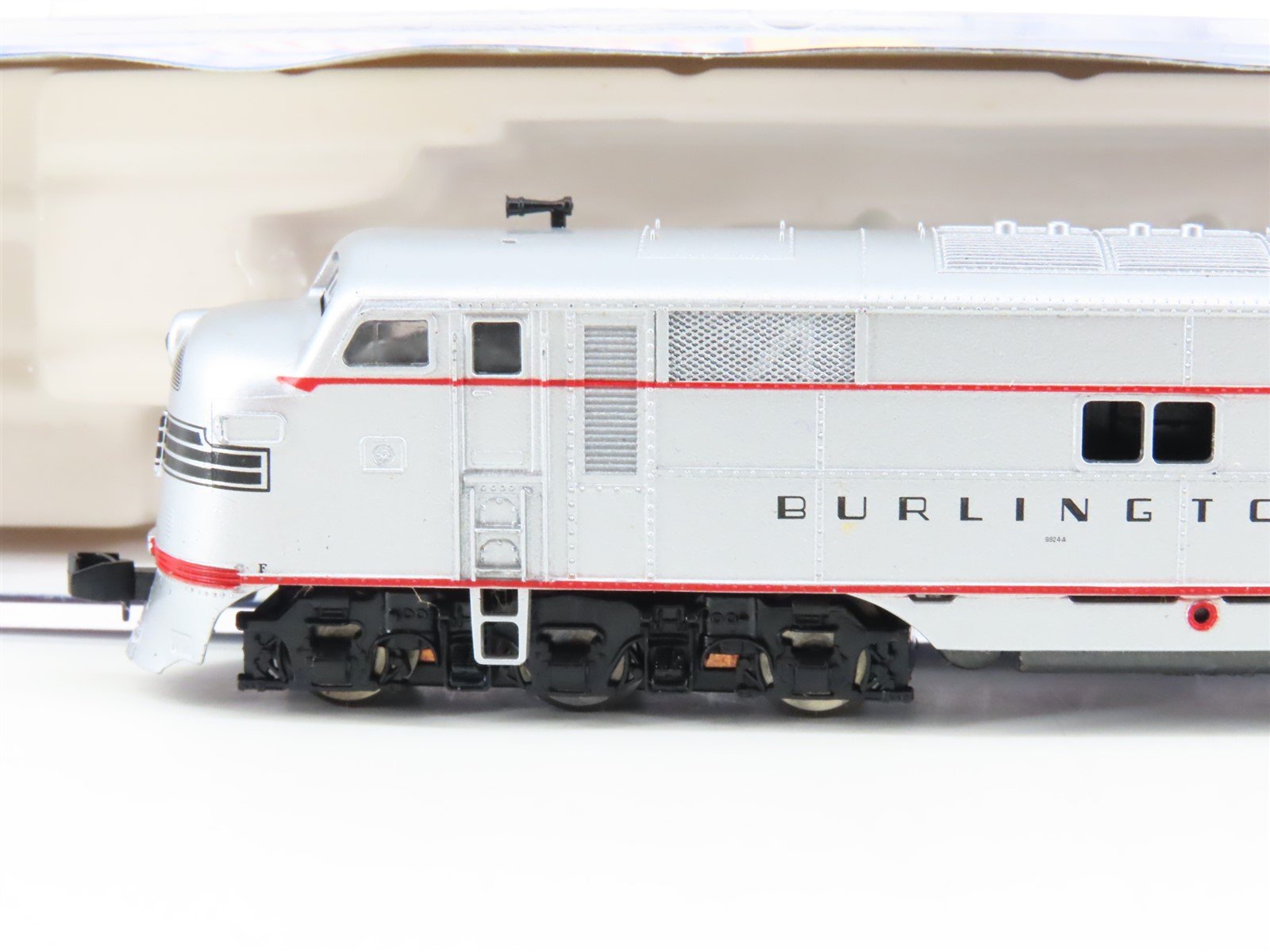 N Scale Life-Like 7028 CB&Q Burlington Route EMD E7A Diesel Locomotive #9924A