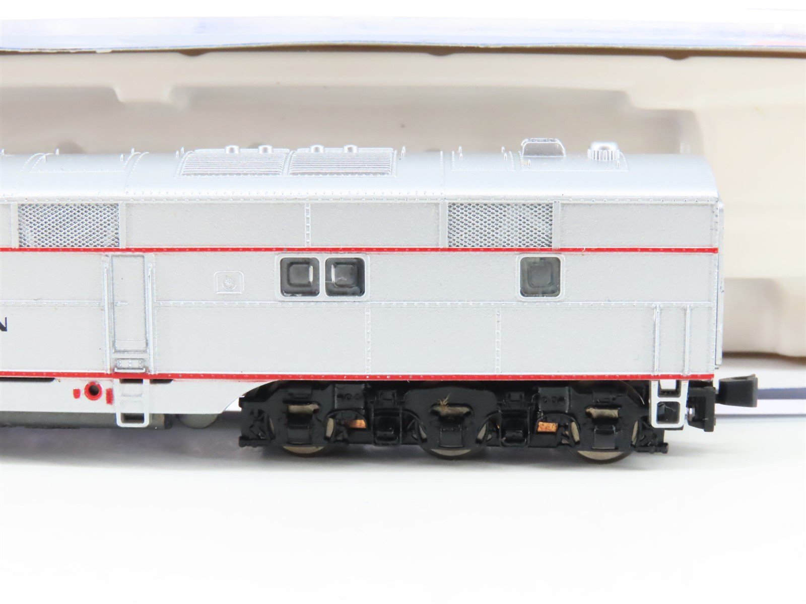 N Scale Life-Like 7028 CB&Q Burlington Route EMD E7A Diesel Locomotive #9924A