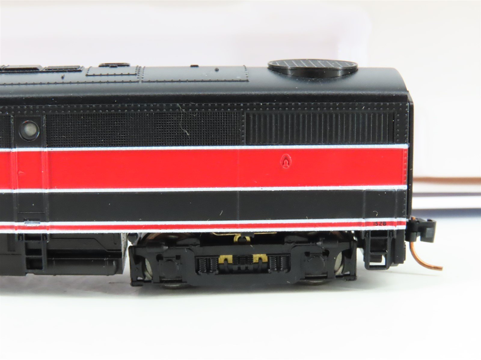 N Scale Life-Like 7426 RI Rock Island ALCO FB1 Diesel Locomotive #152B