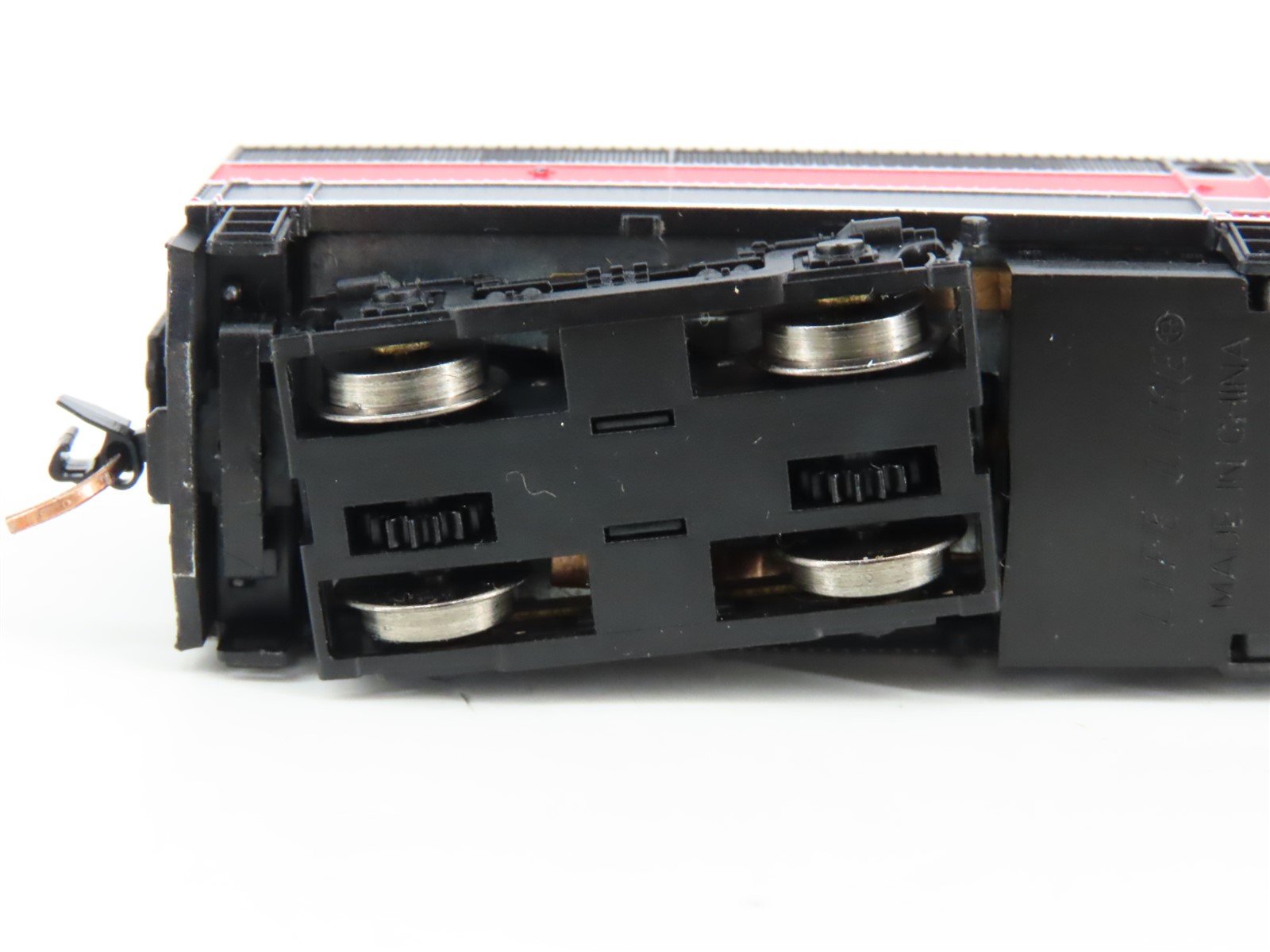 N Scale Life-Like 7426 RI Rock Island ALCO FB1 Diesel Locomotive #152B