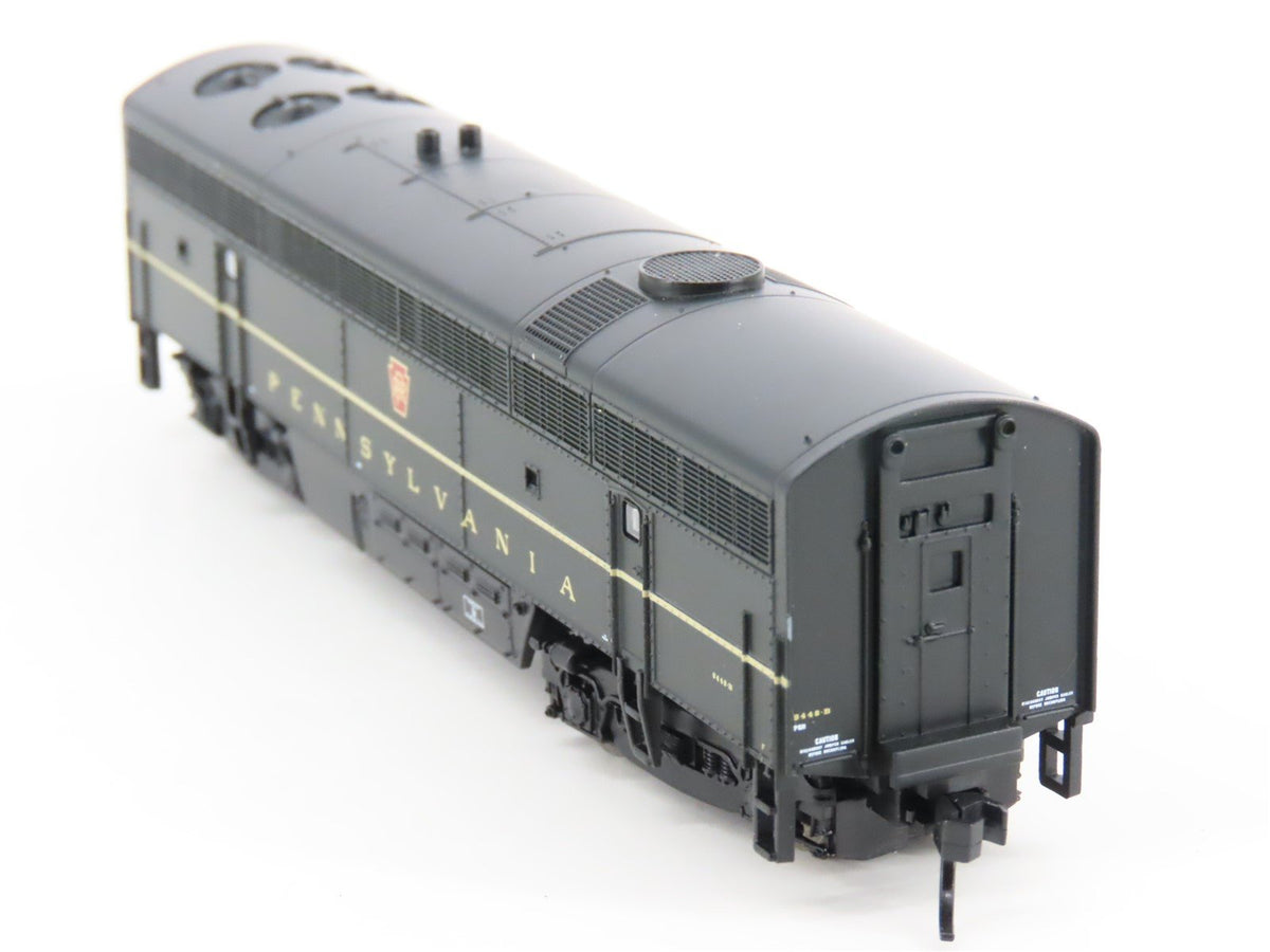 N Scale Walthers 920-34092 PRR Pennsylvania C-Liner B-Unit Diesel #9448B