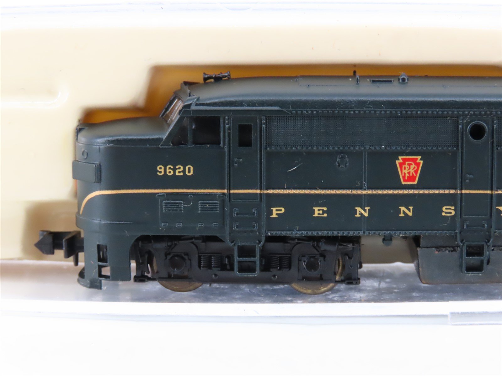 N Scale Life-Like 7930 PRR Pennsylvania ALCO FA2 Diesel Locomotive #9620