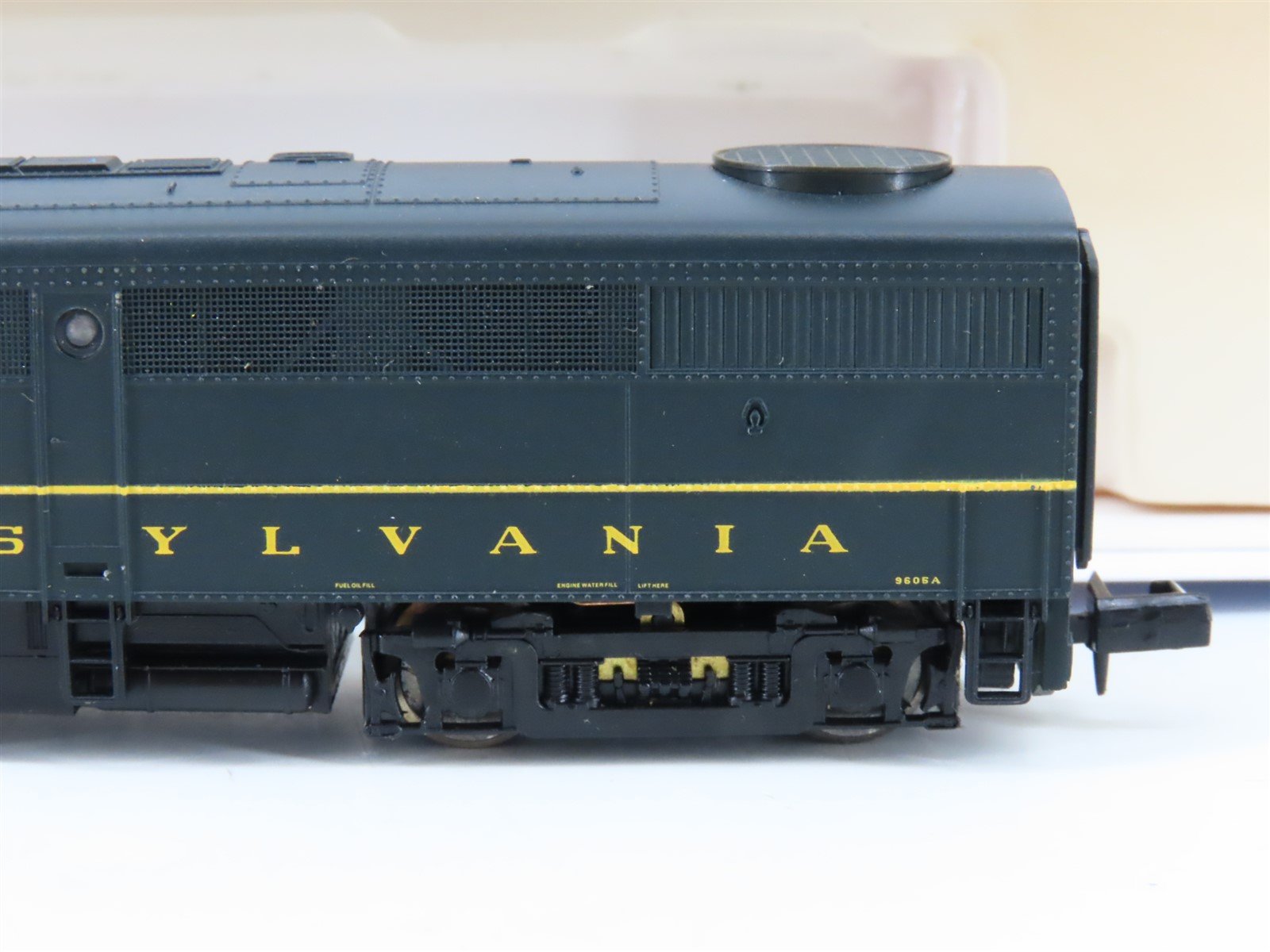 N Scale Life-Like 7452 PRR Pennsylvania ALCO FA1 Diesel Locomotive #9605