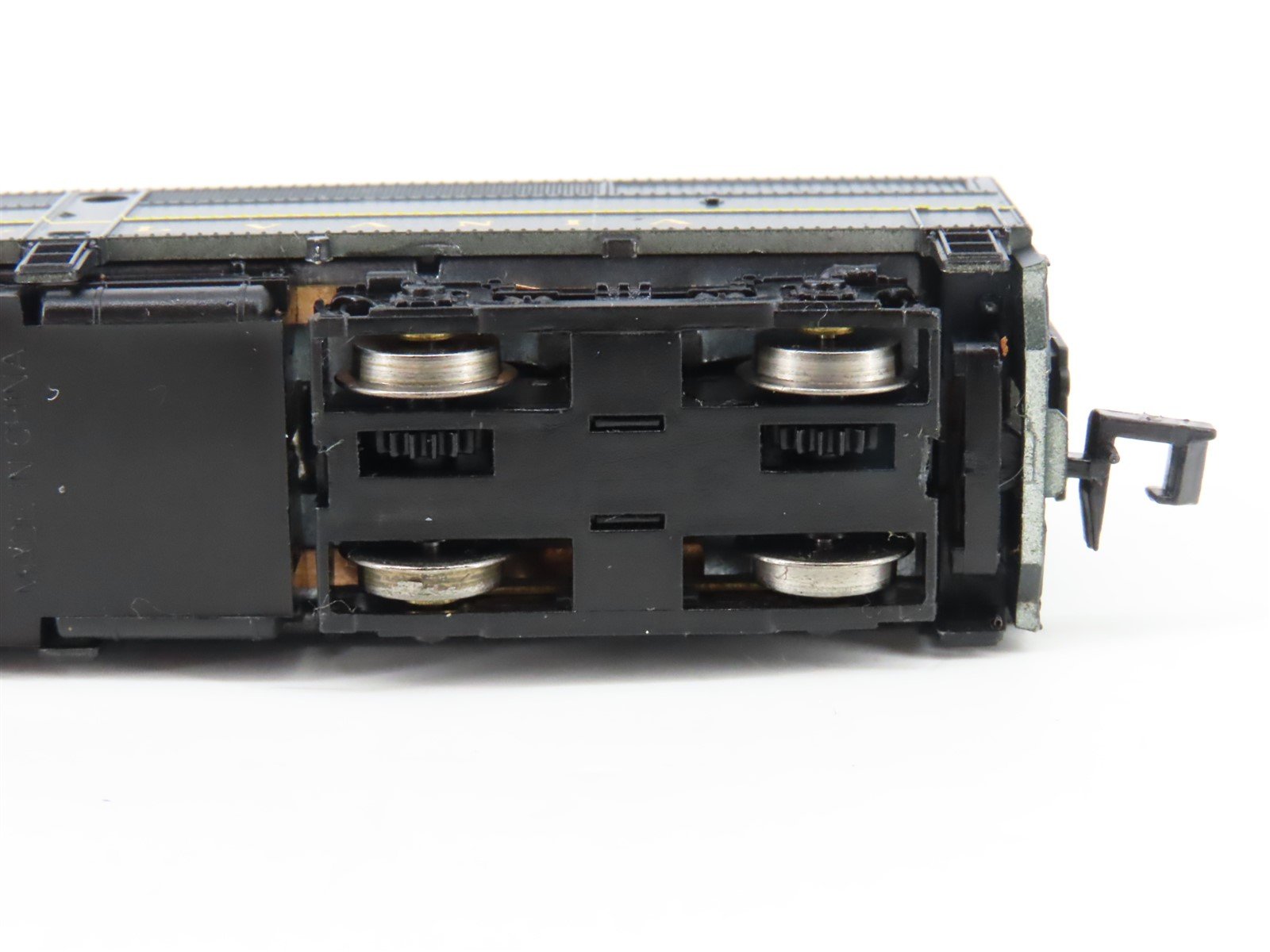 N Scale Life-Like 7452 PRR Pennsylvania ALCO FB1 Diesel Locomotive #9605B