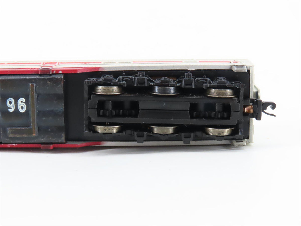 N Scale Life-Like 7015 RI Rock Island &quot;Rocket&quot; EMD E7A Diesel Locomotive #633