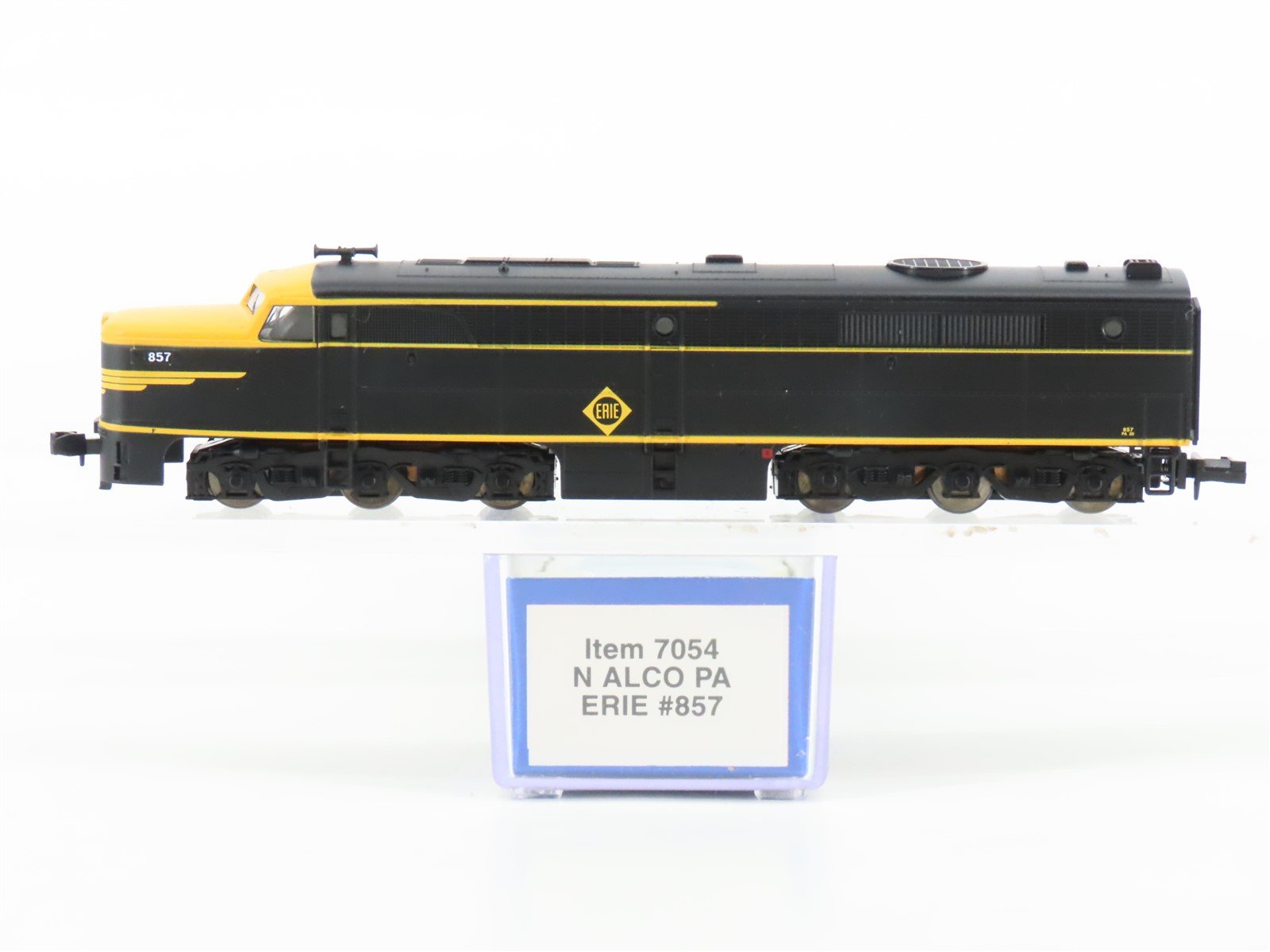 N Scale Life-Like 7054 ERIE Railroad ALCO PA Diesel Locomotive #857