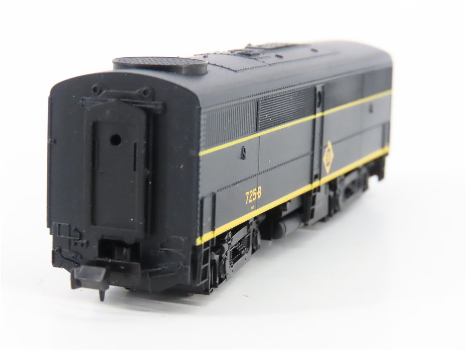 N Scale Life-Like 7415 ERIE Railroad ALCO FB1 Diesel Locomotive #725B