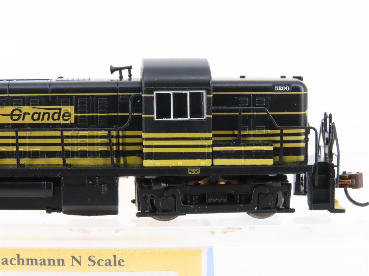 N Scale Bachmann 64252 D&amp;RGW Rio Grande ALCO RS-3 Diesel #5200 w/ DCC