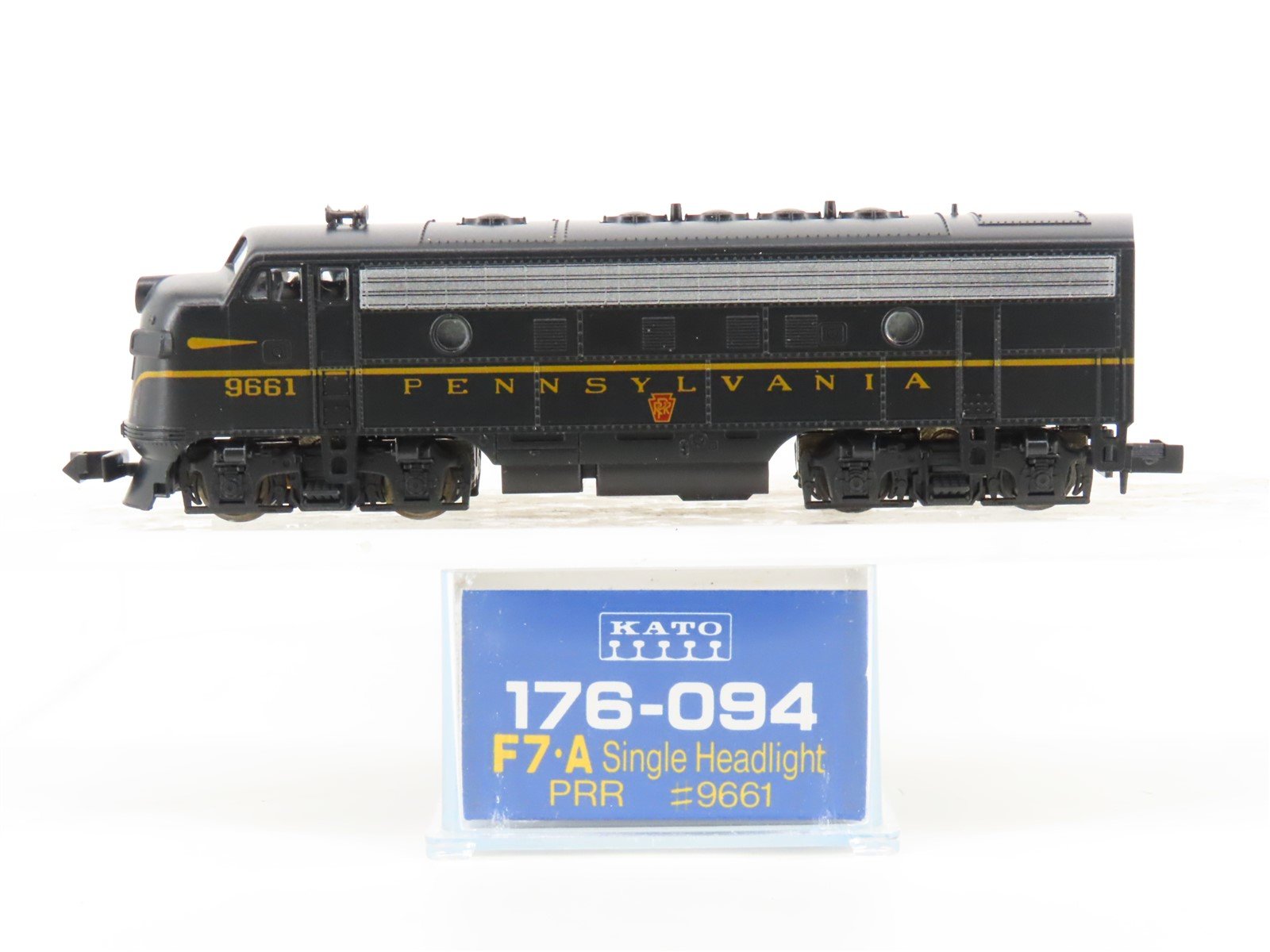 N Scale Kato 176-094 PRR Pennsylvania F7A Diesel Locomotive #9661