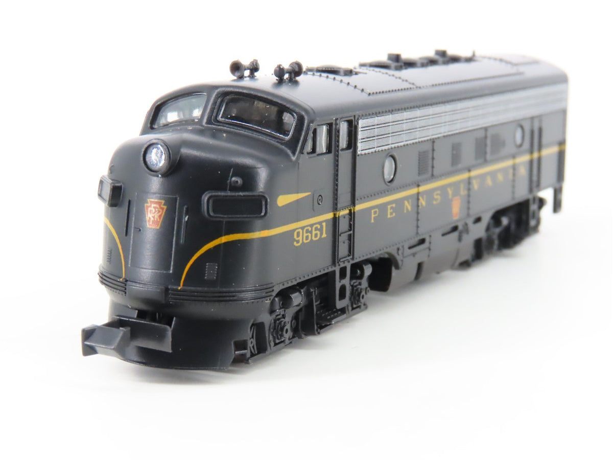 N Scale Kato 176-094 PRR Pennsylvania F7A Diesel Locomotive #9661