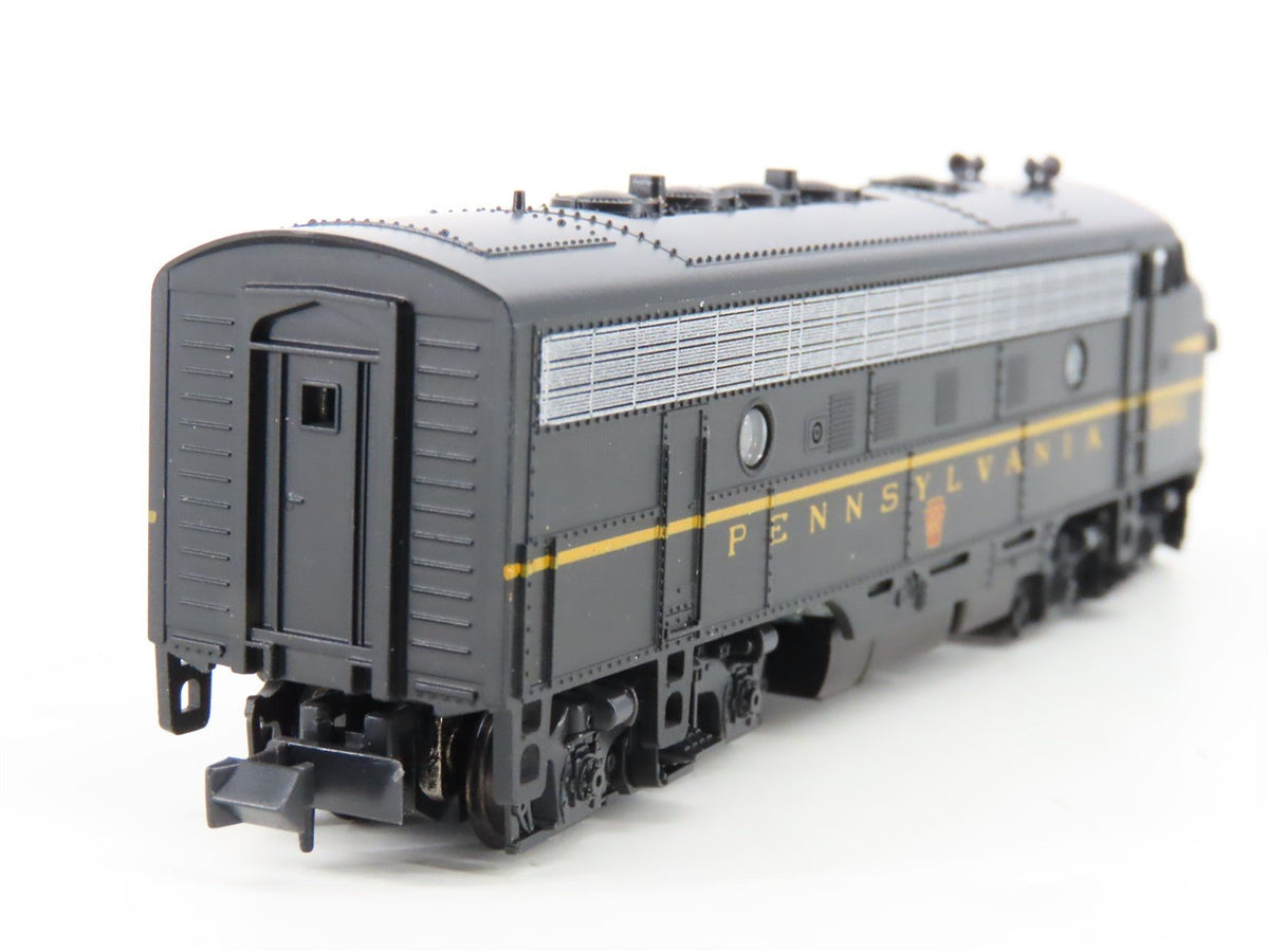 N Scale Kato 176-094 PRR Pennsylvania F7A Diesel Locomotive #9661