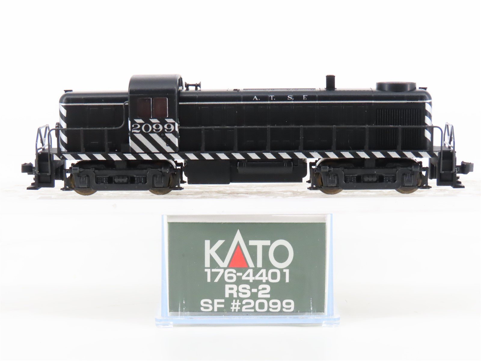 N Scale Kato 176-4401 ATSF Santa Fe RS-2 Diesel Locomotive #2099