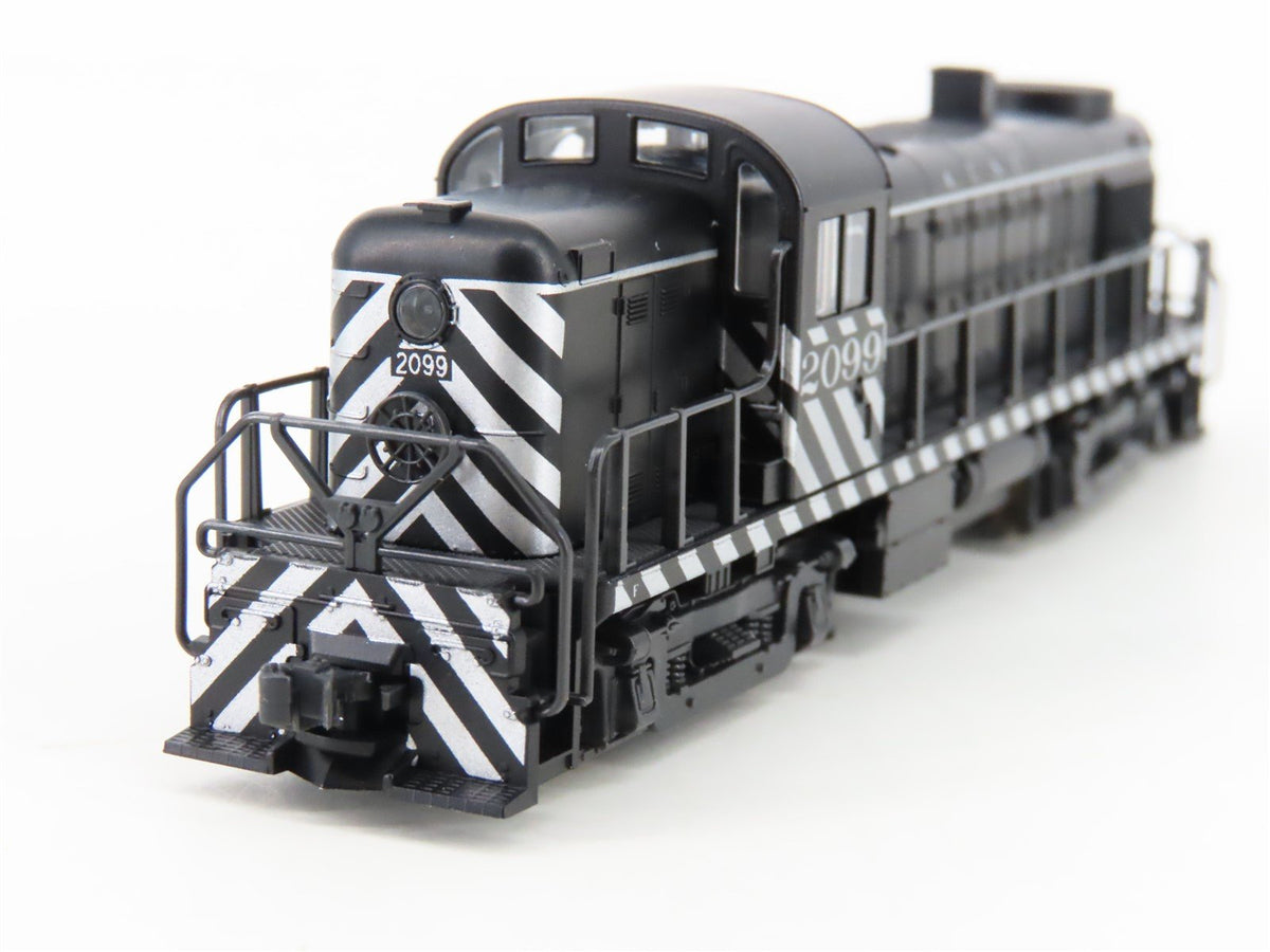 N Scale Kato 176-4401 ATSF Santa Fe RS-2 Diesel Locomotive #2099