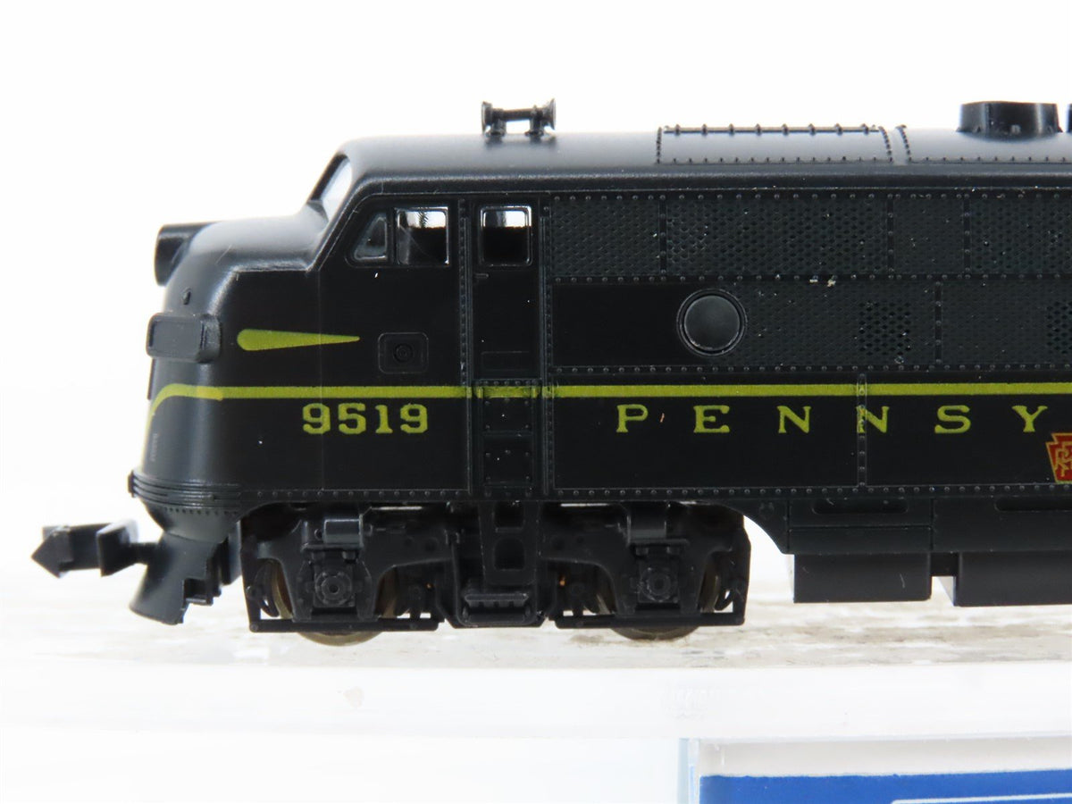 N Scale Kato 176-071 PRR Pennsylvania F7A Phase I Diesel Locomotive #9519