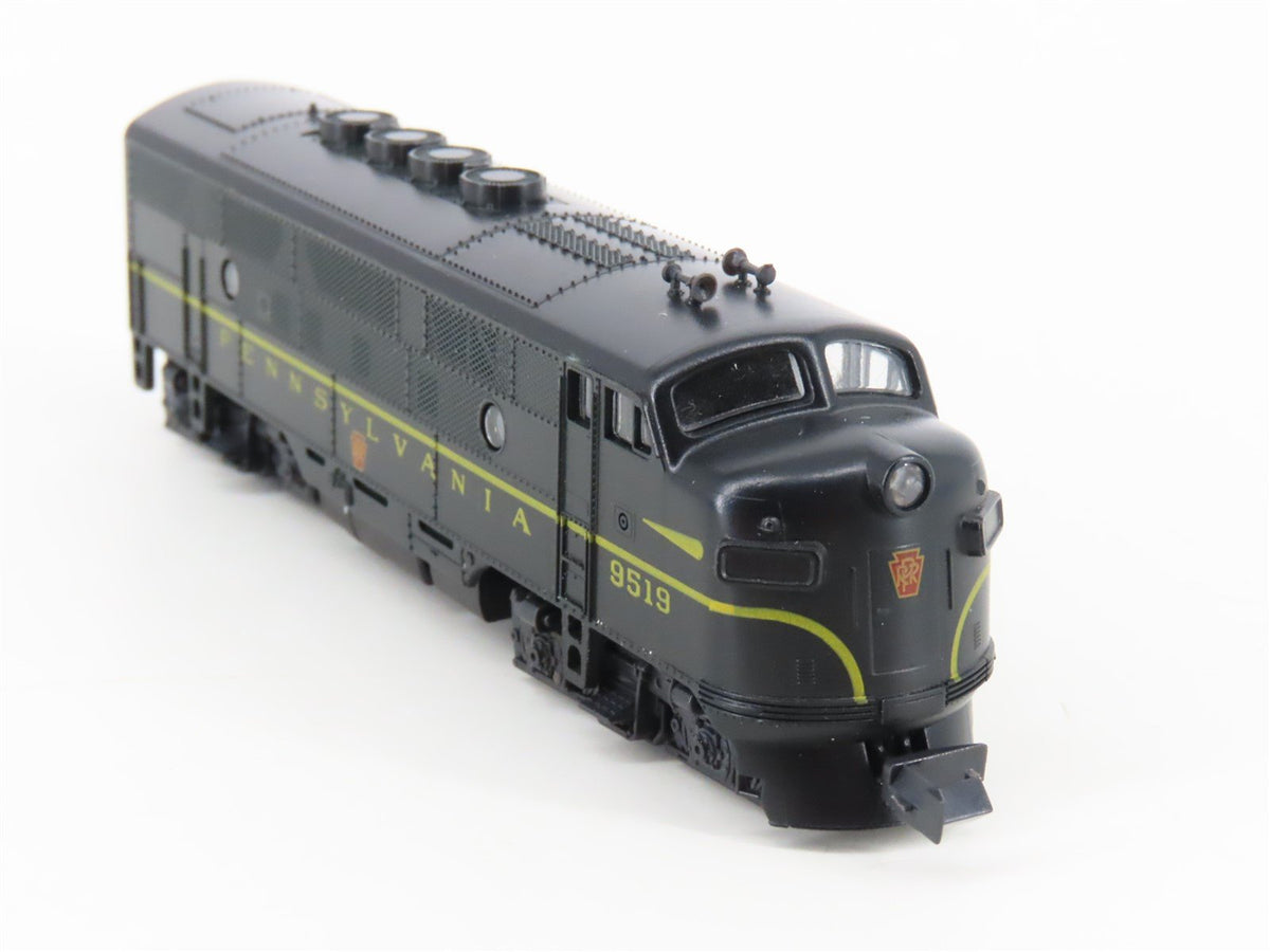 N Scale Kato 176-071 PRR Pennsylvania F7A Phase I Diesel Locomotive #9519