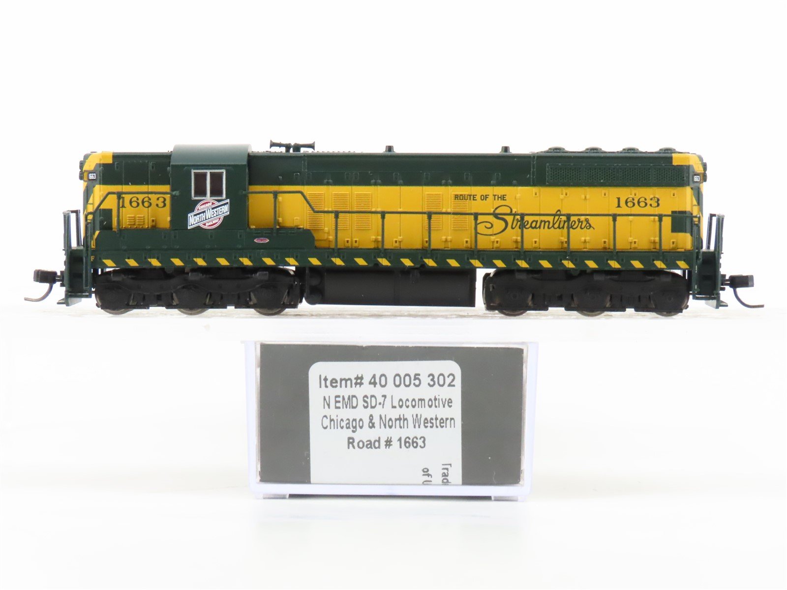N Scale Atlas 40005302 CNW Chicago & Northwestern SD7 Diesel Locomotive #1663