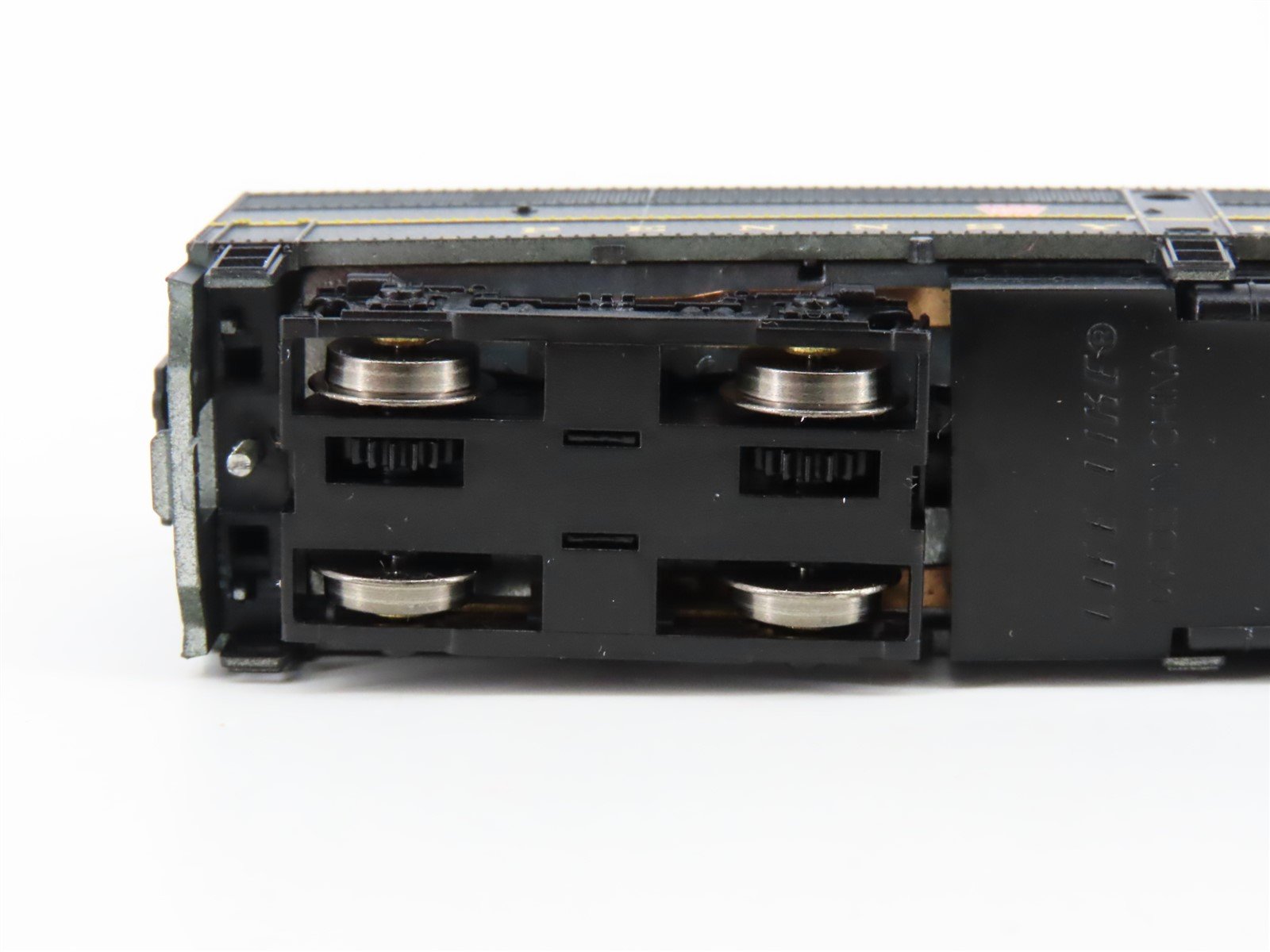 N Scale Life-Like 7452 PRR Pennsylvania FB1 Diesel Locomotive #9605B