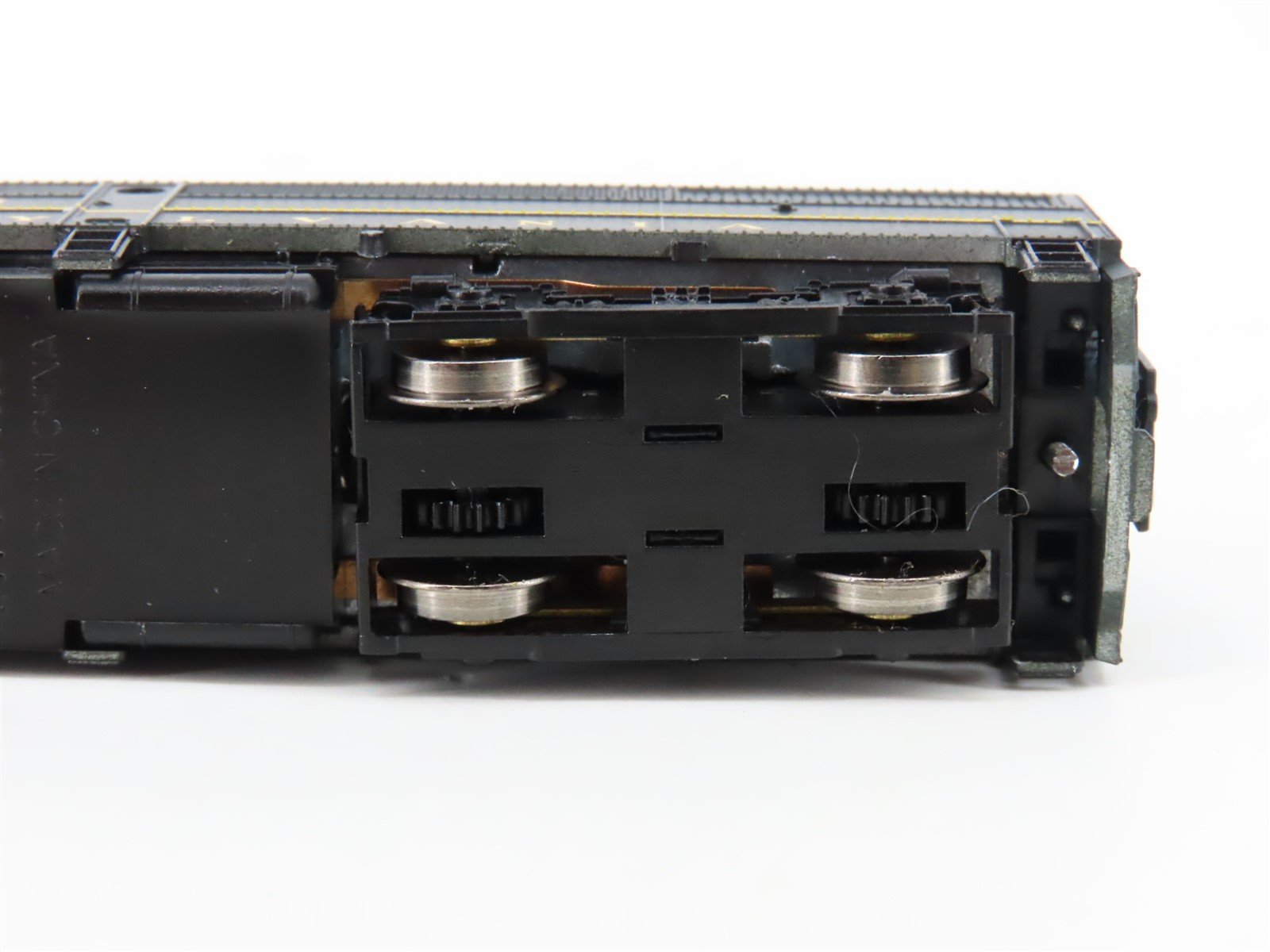 N Scale Life-Like 7452 PRR Pennsylvania FB1 Diesel Locomotive #9605B