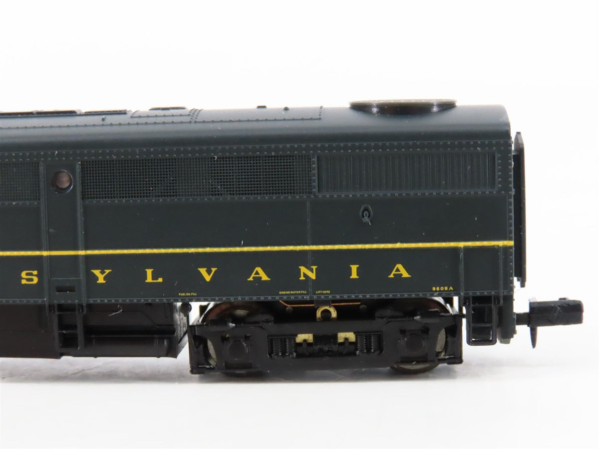 N Scale Life-Like 7452 PRR Pennsylvania FA1/FB1 Diesel Locomotive Set