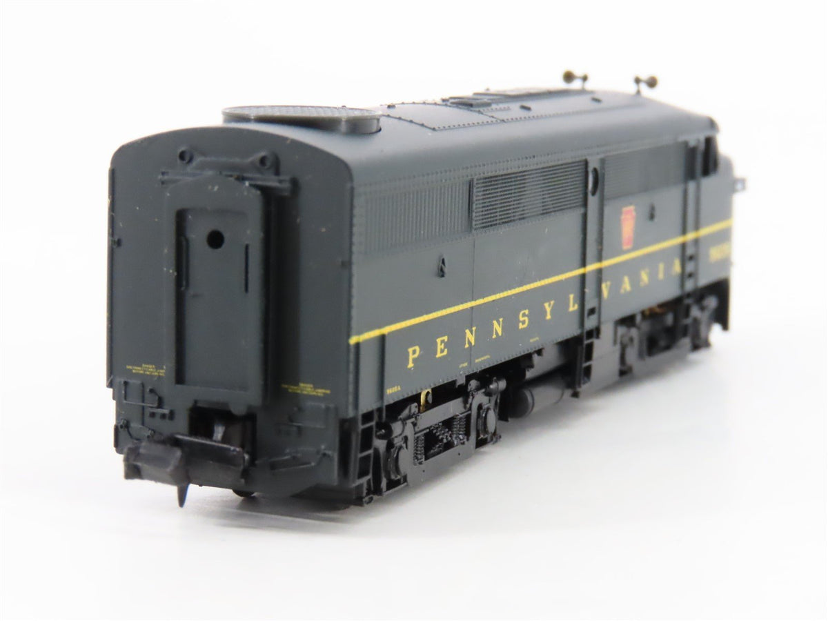 N Scale Life-Like 7452 PRR Pennsylvania FA1/FB1 Diesel Locomotive Set