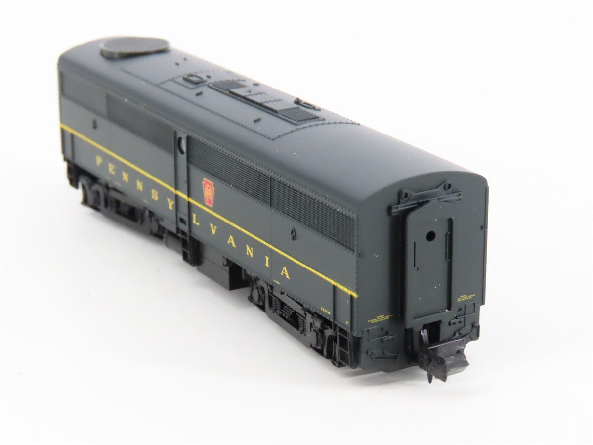 N Scale Life-Like 7452 PRR Pennsylvania FA1/FB1 Diesel Locomotive Set