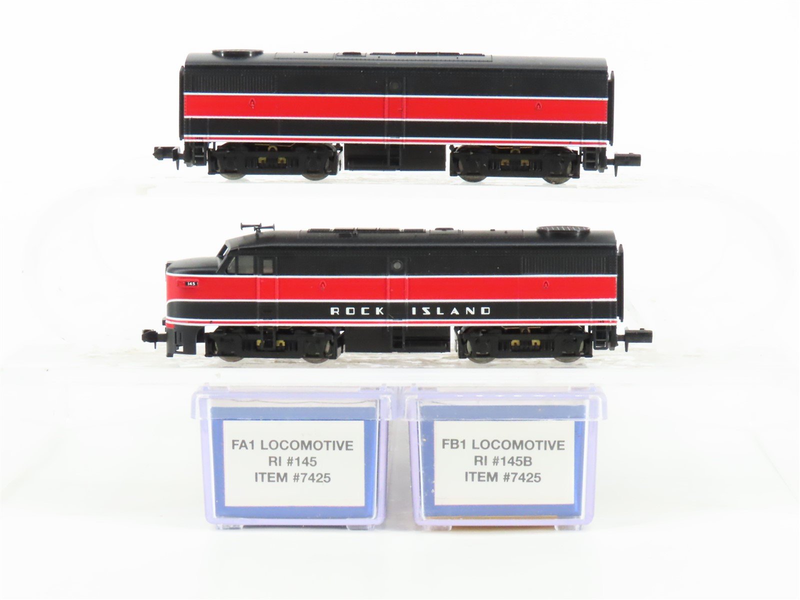 N Scale Life-Like 7425 RI Rock Island FA1/FB1 Diesel Locomotive Set