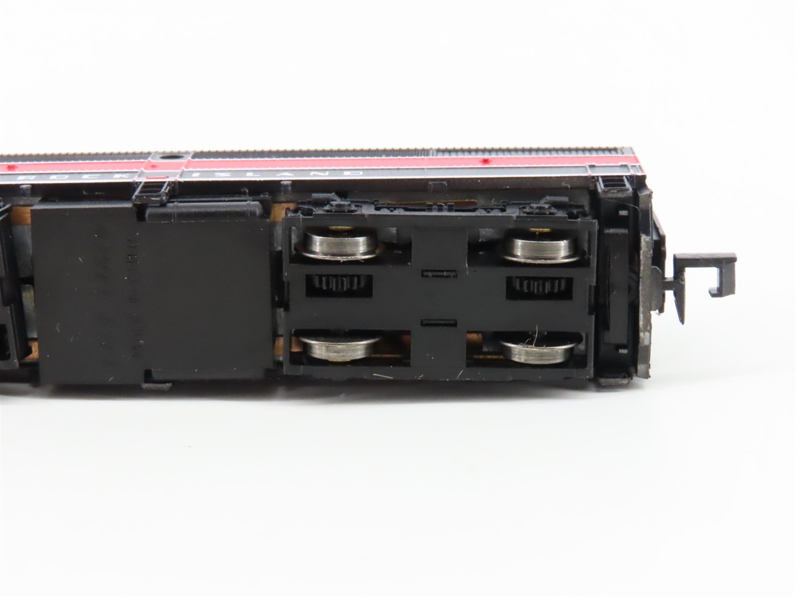 N Scale Life-Like 7425 RI Rock Island FA1/FB1 Diesel Locomotive Set