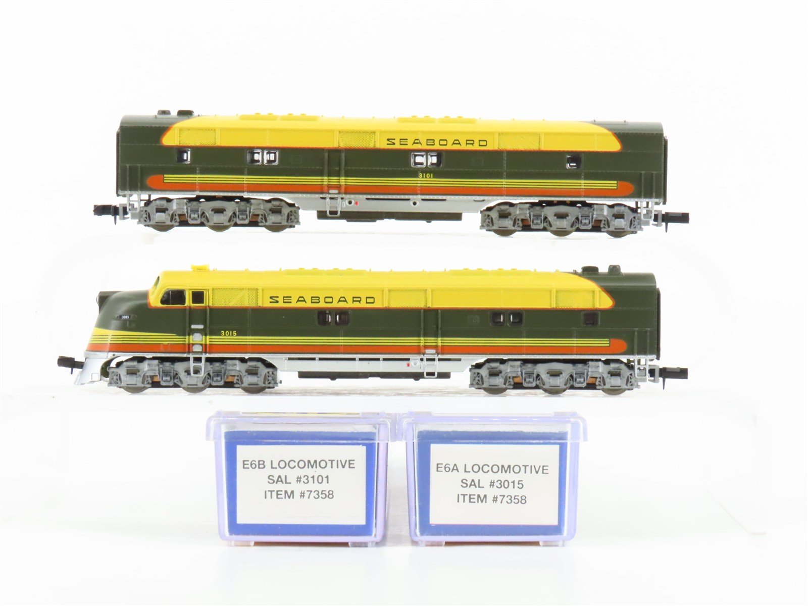 N Scale Life-Like 7358 SAL Seaboard E6 A/B Diesel Locomotive Set