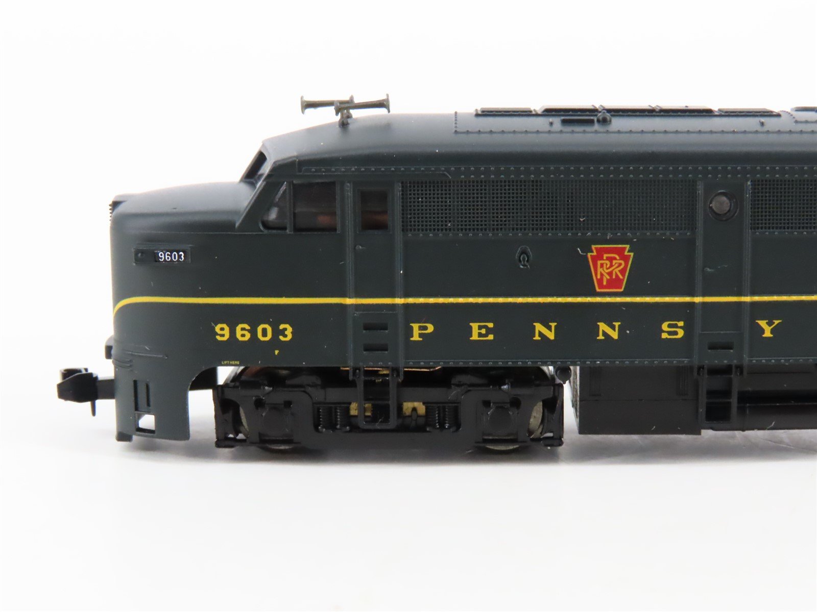 N Scale Life-Like 7451 PRR Pennsylvania FA1/FB1 Diesel Locomotive Set